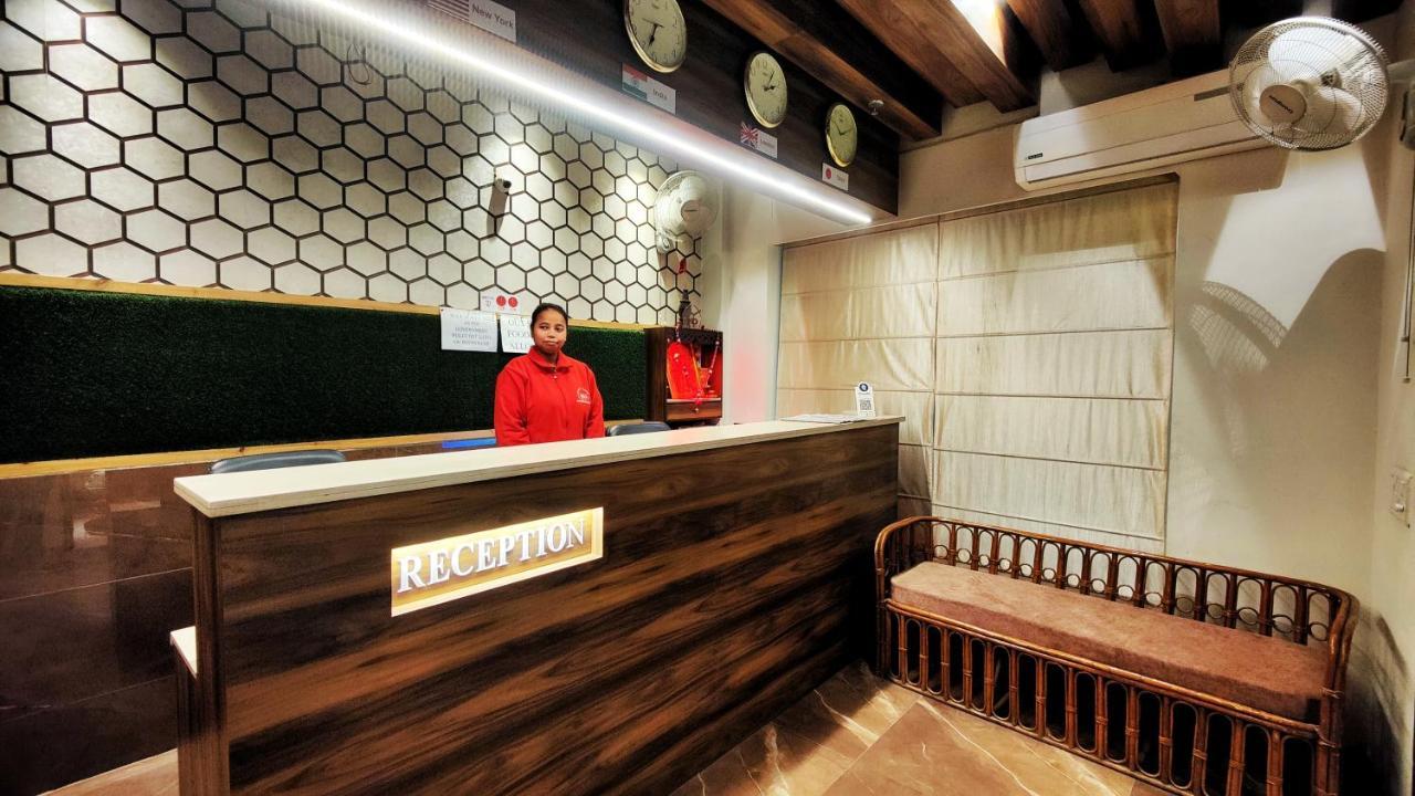 Hotel 21 Next To Chd Railway Station Chandīgarh Dış mekan fotoğraf