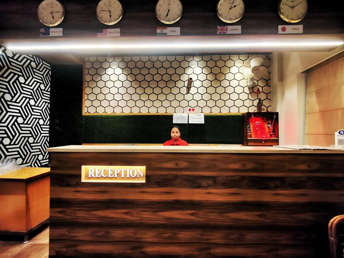 Hotel 21 Next To Chd Railway Station Chandīgarh Dış mekan fotoğraf