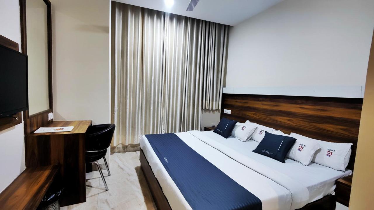Hotel 21 Next To Chd Railway Station Chandīgarh Dış mekan fotoğraf