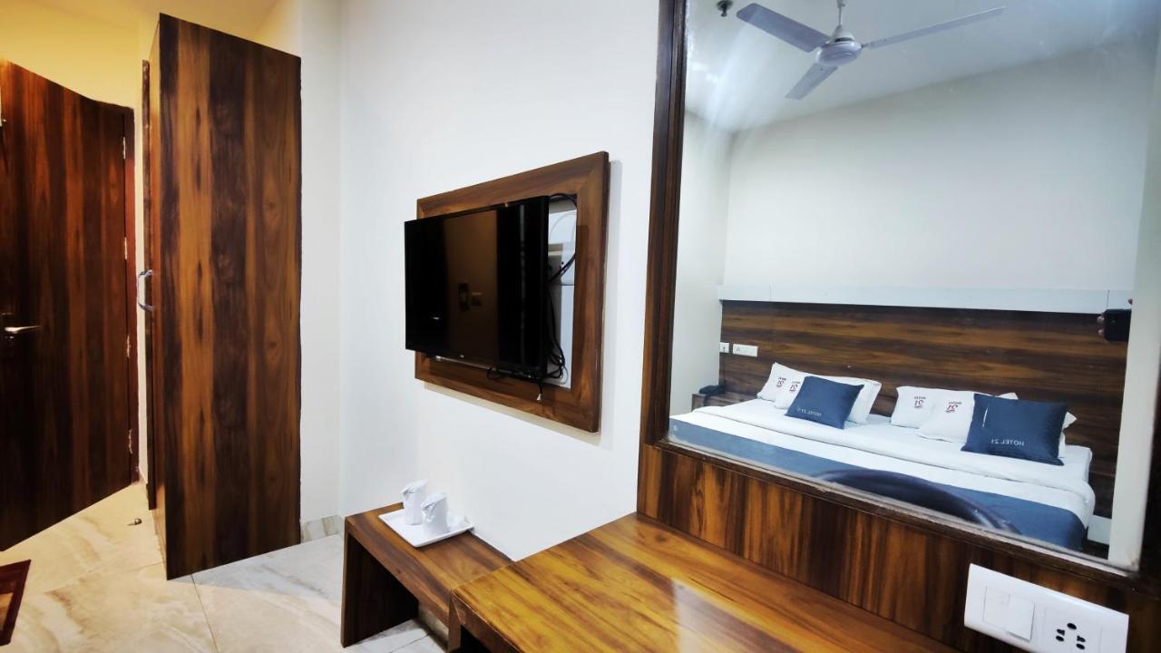 Hotel 21 Next To Chd Railway Station Chandīgarh Dış mekan fotoğraf