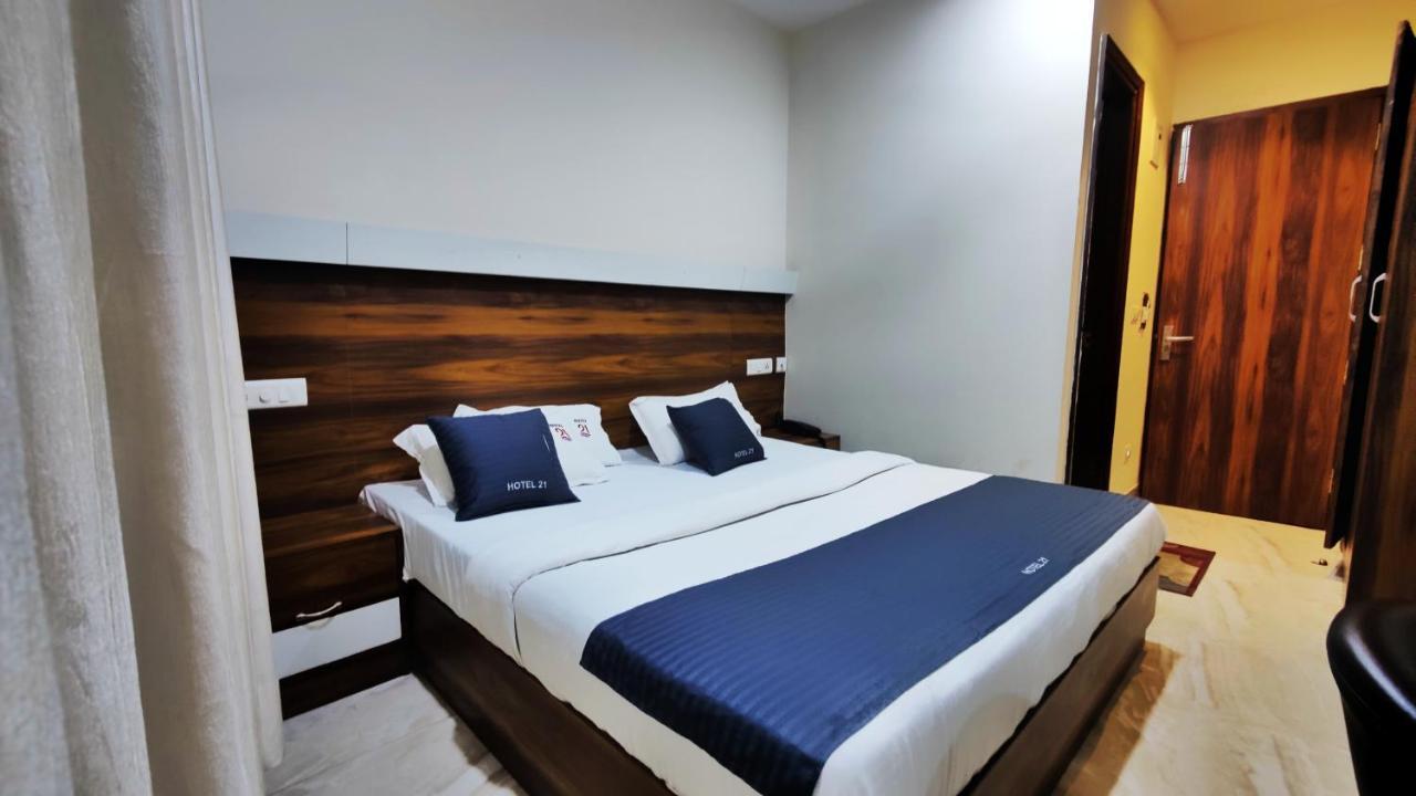 Hotel 21 Next To Chd Railway Station Chandīgarh Dış mekan fotoğraf