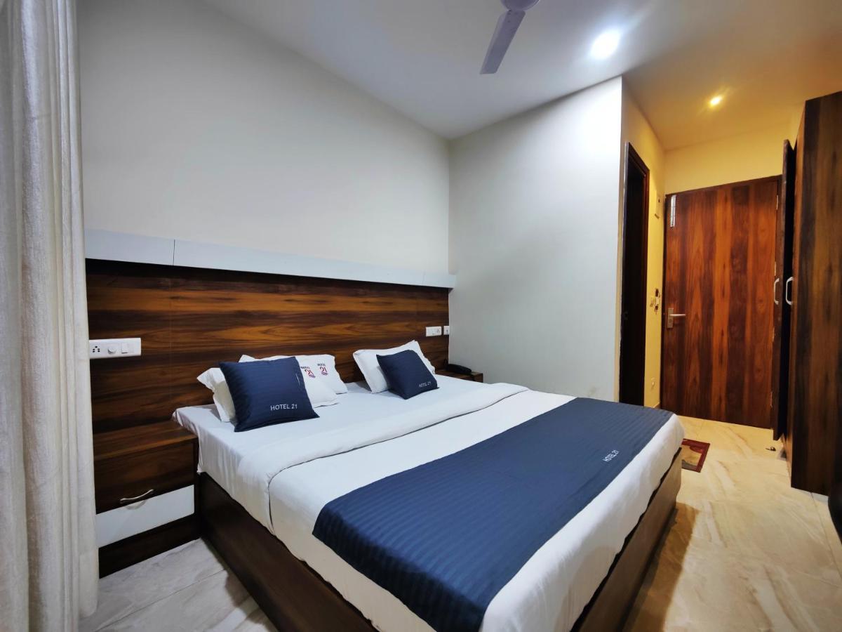 Hotel 21 Next To Chd Railway Station Chandīgarh Dış mekan fotoğraf